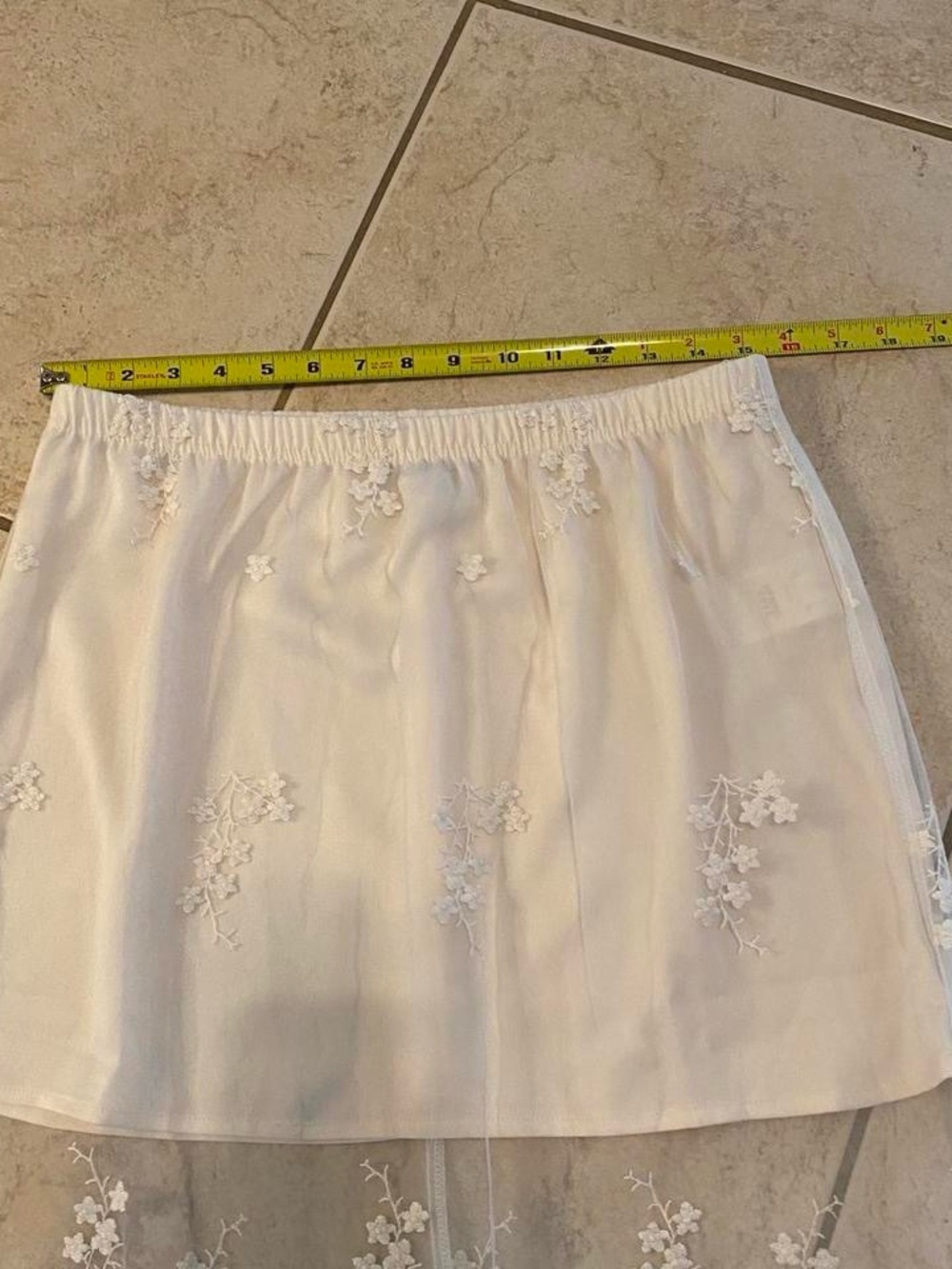 White Lace Maxi Skirt with Floral Embroidery - Picture 4 of 6